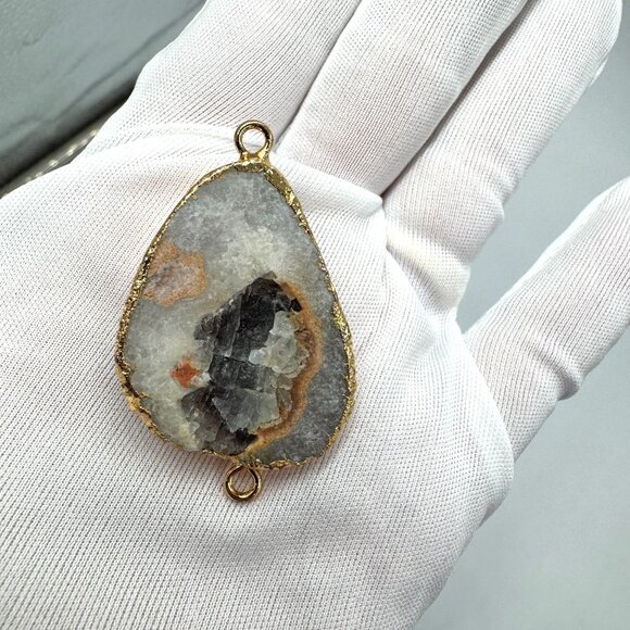 Smoke White Druzy Agate Geode Pendant 18K Gold Plated Boho Healing Crystal - Picture 6 of 16